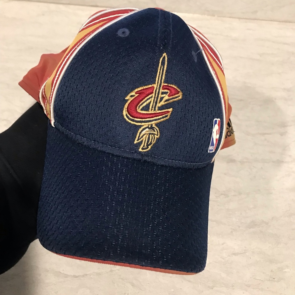 Mens  cavaliers adidas hat